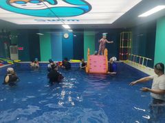 -Swim斯卫姆国际儿童游泳中心(红博中央公园店)