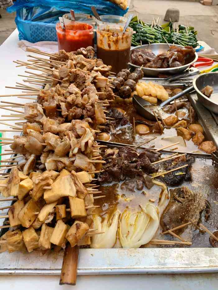 打分    /人 一年四季都在街边的牛杂,比起很多店铺的好吃