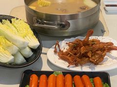 -肥仔文澳门猪骨煲(南京西路店)
