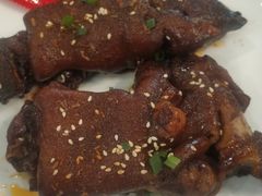 -河畔春天时尚餐厅