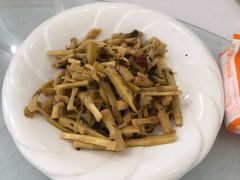 -天乐农家鱼头王(天目湖店)