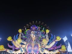 -淄博花灯齐彩城