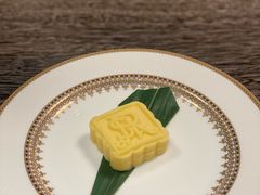瑞吉手工绿豆糕-Yan Ting 宴庭中餐厅(上海静安瑞吉酒店)