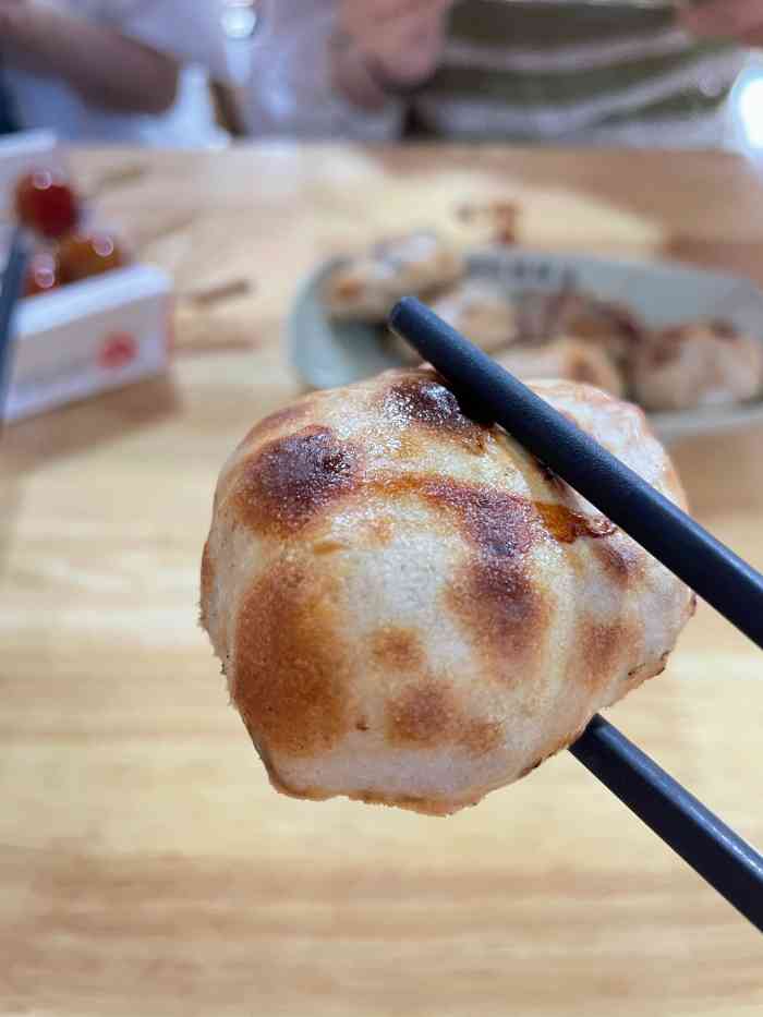 余记烤饼(后街巷总店)-"跟老婆大人来衢州旅游的,在大众点评上看到.