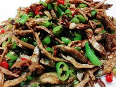 青椒小鱼仔-佬湘楼(越秀城市广场店)