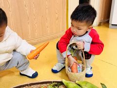 -哲学苑亲子园·早教婴儿托育·婴儿游泳(颐龙湾店)