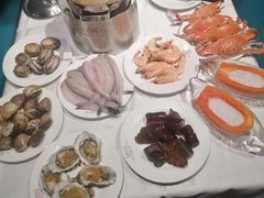 -领鲜活海鲜榴莲自助火锅(东门店)