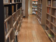 -新华书店(保利水城店)