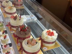 -花花卷卷·鲜食蛋糕(静安久光百货店)