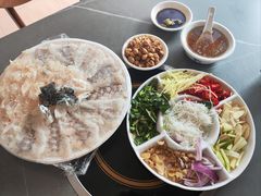 -官塘陈记鱼生·潮汕砂锅粥·牛肉火锅(潮枫路总店)