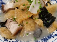 -侬佳蒸菜馆(听潮店)