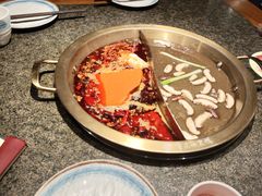 -小天鹅火锅·一线江景洪鼎旗舰店(洪崖洞店)