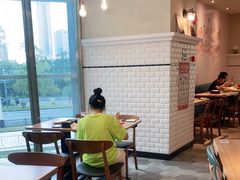 -必胜客(云汇天地店)