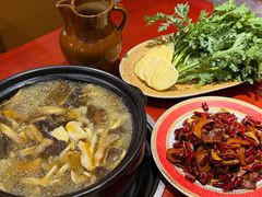 -菌之家·专业纯野生菌火锅·特色炒菌