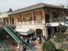 -王府井奥莱临潼小镇(临潼店)