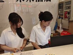 -轻住·仰望未来酒店(南昌八一广场店)