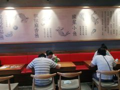 -渝是乎酸菜鱼·川渝小炒(新世界百货望京店)