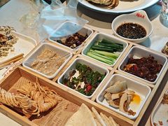 -杨氏青龙虾·吃蟹季(金盛路总店)