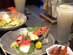 -铭牛烧肉·和牛海鲜自助(高新月牙湖店)