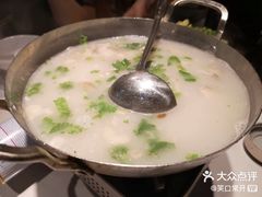 -丁里羊肉小镇(天鹅湖总店)