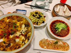 -江城小馆陕南妈妈菜·全球旅行餐厅(钟楼店)