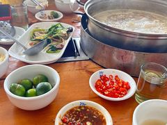 -15年老字号鑫鑫猪肚鸡·椰子鸡海南火锅(兴隆华侨农场店)