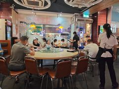 -滋味满屋美食坊(上海街店)