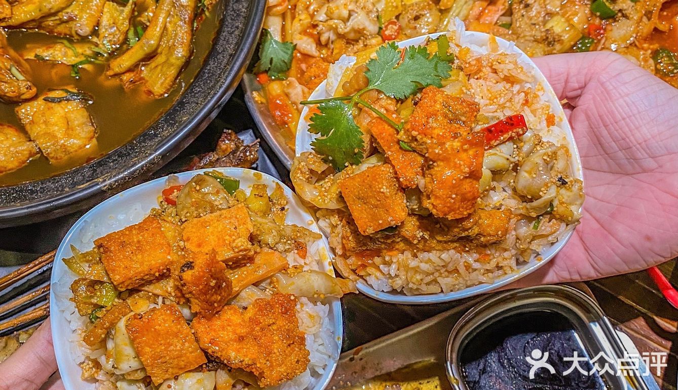 亲厨的鱼籽鱼泡肥肠煲好吃到直接炫几碗饭❗