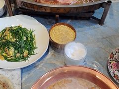 -哈啾嗨·新概念蒙餐(红星新城店)