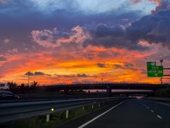 -鲨鱼美式餐厅酒吧Sharky