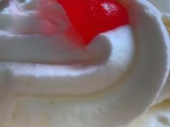 -红宝石·鲜奶小方·海派西点房(南翔店)