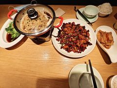 -自己人•宜昌菜(CBD店)