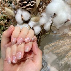 -花岐款式专研健康美甲沙龙