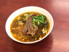 尊品招牌牛肉面-尊品原汁牛肉面