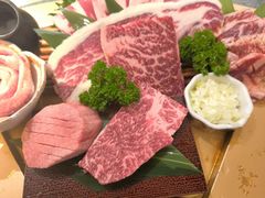 -铭牛烧肉·和牛海鲜自助(高新月牙湖店)