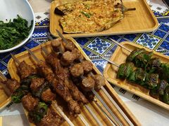 -乡村馕坑肉·烧烤·新疆菜·本地人更爱吃(阿勒泰首店)