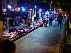 -南湖公园地摊集市