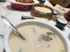 -梅利汴京烤鸭•开封豫菜地标店(东大街店)