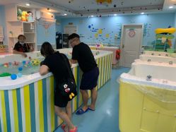 -乐悠游儿童游泳馆(宝安妇幼店)