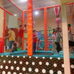 -动力星球家庭亲子游乐中心