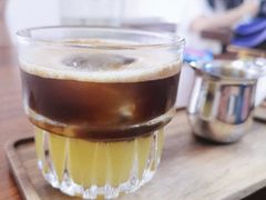 凤梨美小式-Double cafe