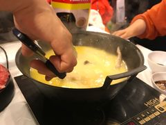 -鲜入围煮花胶鸡海鲜火锅