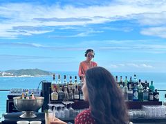 -瑰丽酒店·海吧·天际下午茶·现场DJ·天台酒吧