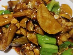 -老码头黑皮肘子锅包肉(赣水路店)