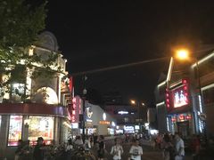 -吴山路夜市