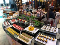 精美蛋糕-OPEN開全日自助餐厅·西餐·海鲜(佛山希尔顿酒店)