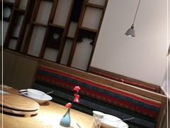 -蜜桃餐厅·伴山(湖滨商业街店)