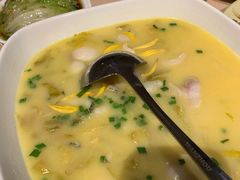 香辣酸菜鱼-避风塘(宝山万达店)