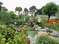 -金孔雀温泉旅游度假村