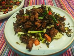 -香巴拉云南餐厅(华莱坞店)